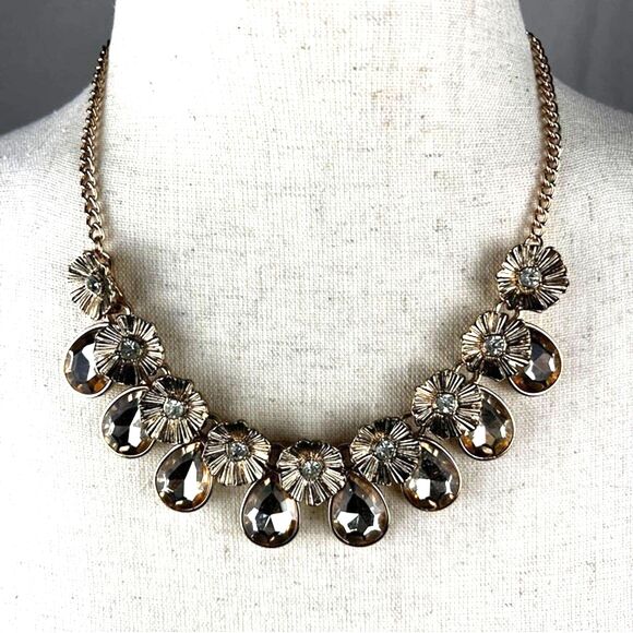 Rhinestone Floral Gold Tone Tear Drop Dangles Choker‎ Necklace - Picture 6 of 6